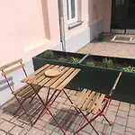 2 Zimmer Apartment Mit Terrasse! Schoenbrunn-Naehe